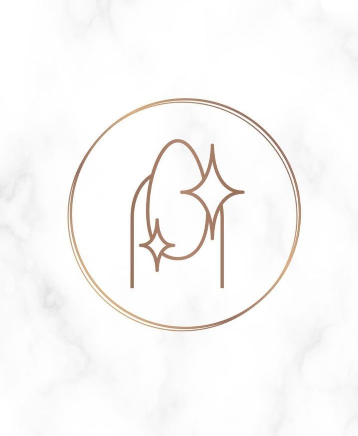 Manicure komplett mit Farbe